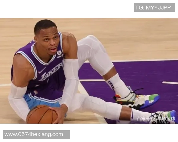 篮网与灰熊激战正酣比分悬念不断引发球迷热议